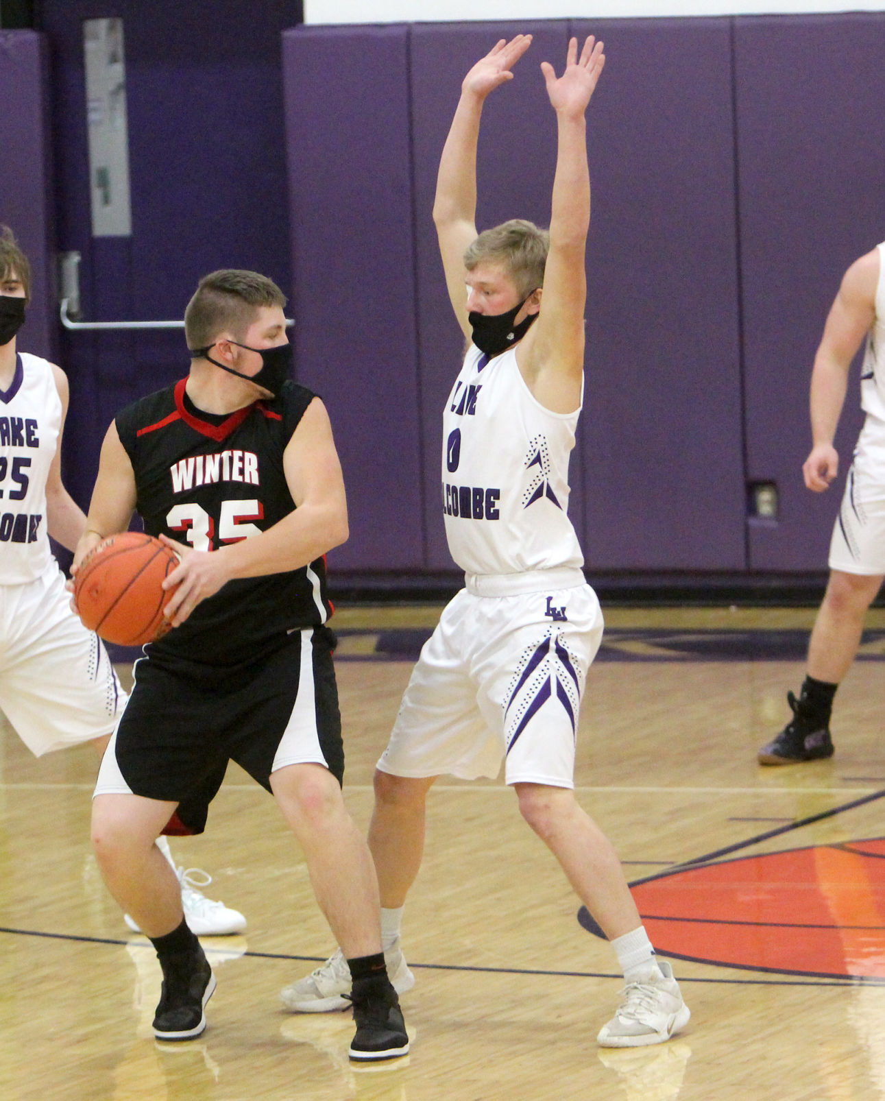 Winter at Lake Holcombe boys basketball 1-5-21